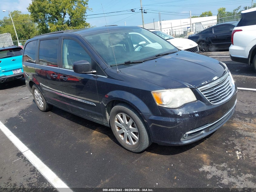 2014 CHRYSLER TOWN & COUNTRY auction photo 1