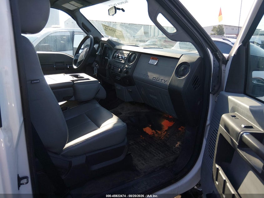 2012 FORD F-350 CHASSIS auction photo 5