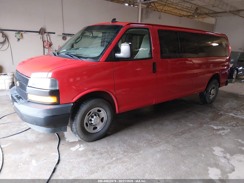 2020 CHEVROLET EXPRESS PASSENGER auction photo 2