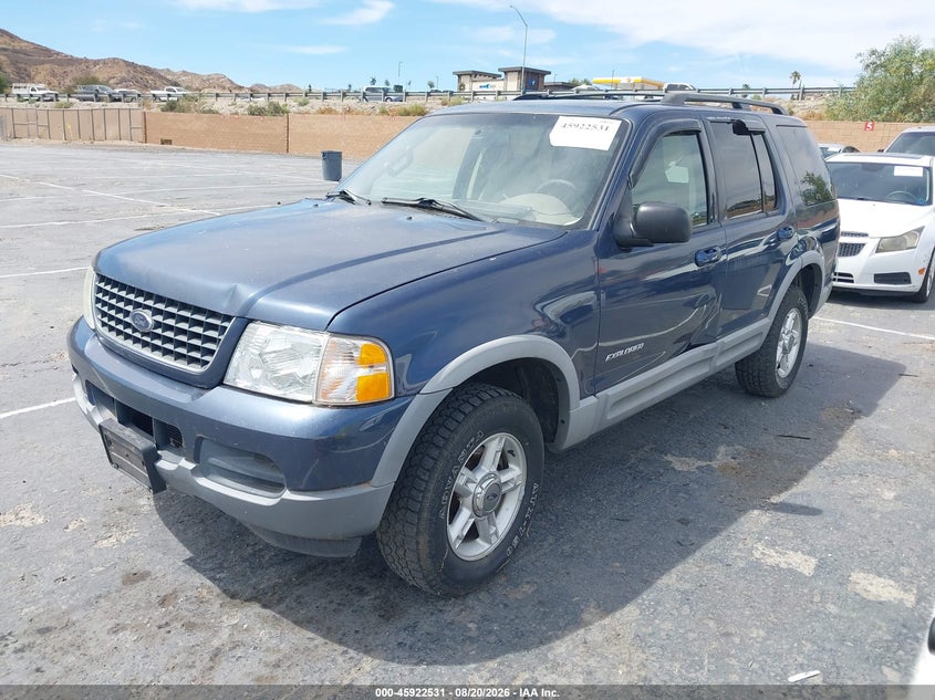 2002 Ford Explorer, Normal Wear & Tear, IAAI, VIN 1FMZU73W42UC21368 — photo 2