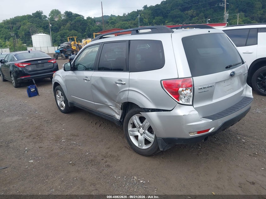 2010 SUBARU FORESTER auction photo 3