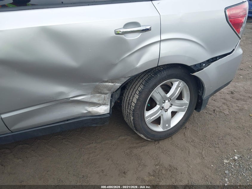 2010 SUBARU FORESTER auction photo 6