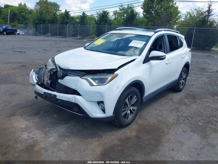 2018 Toyota RAV 4, Удар спереди, IAAI, VIN JTMRFREV8JD221760 — фото 2