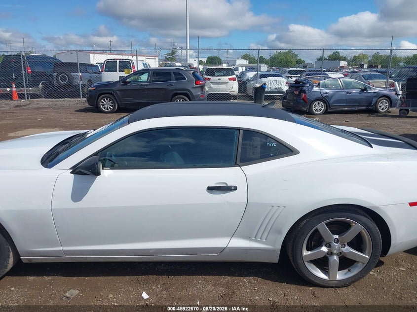 2013 CHEVROLET CAMARO 1LT · Фото 14