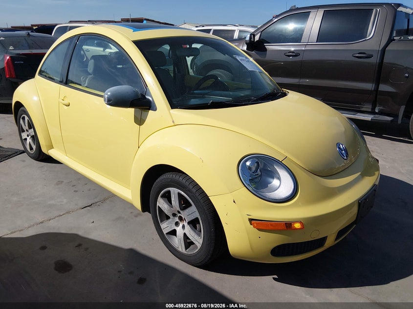 2006 VOLKSWAGEN NEW BEETLE auction photo 1