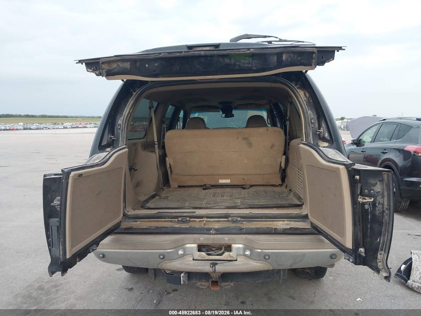FORD EXCURSION 2000 VIN 1FMNU42S8YED28390