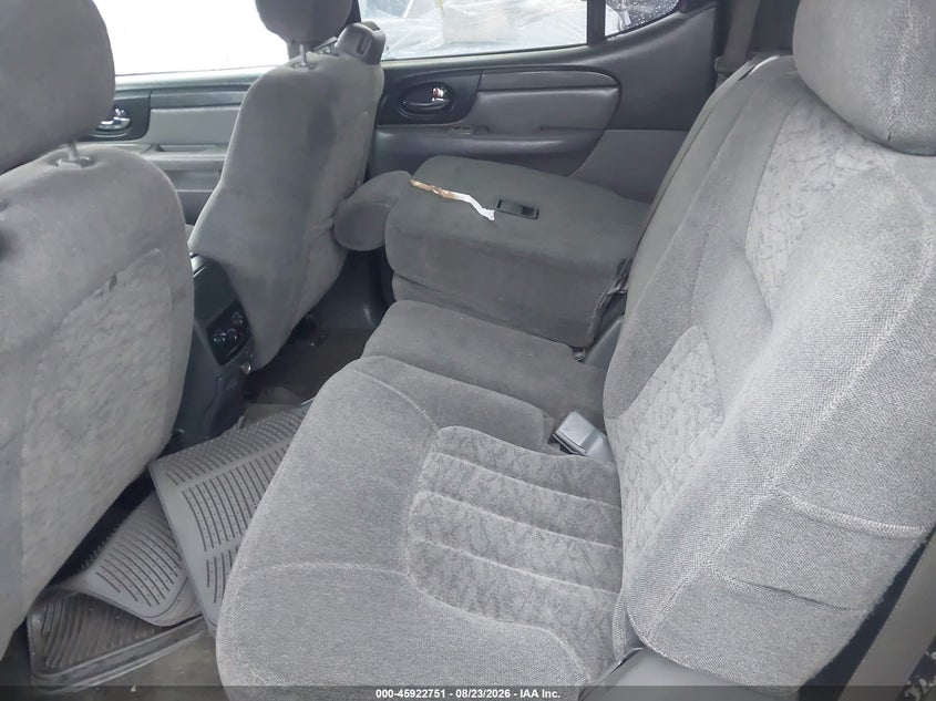2004 GMC ENVOY XL auction photo 8