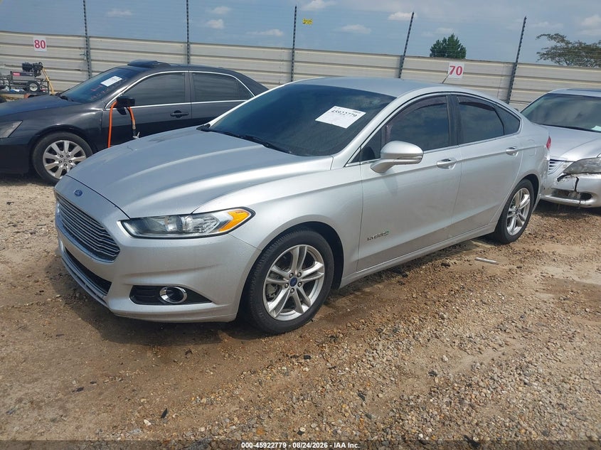 2016 Ford Fusion, Normal Wear & Tear, IAAI, VIN 3FA6P0RUXGR296785 — photo 2