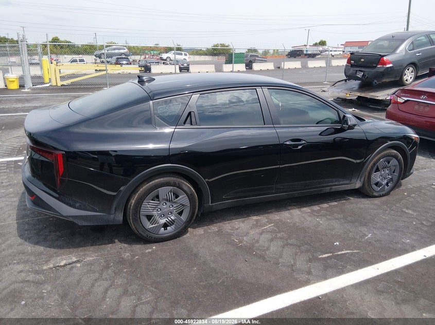 2025 KIA K4 SEDAN 2.0L I-4 DOHC, VVT, 147HP