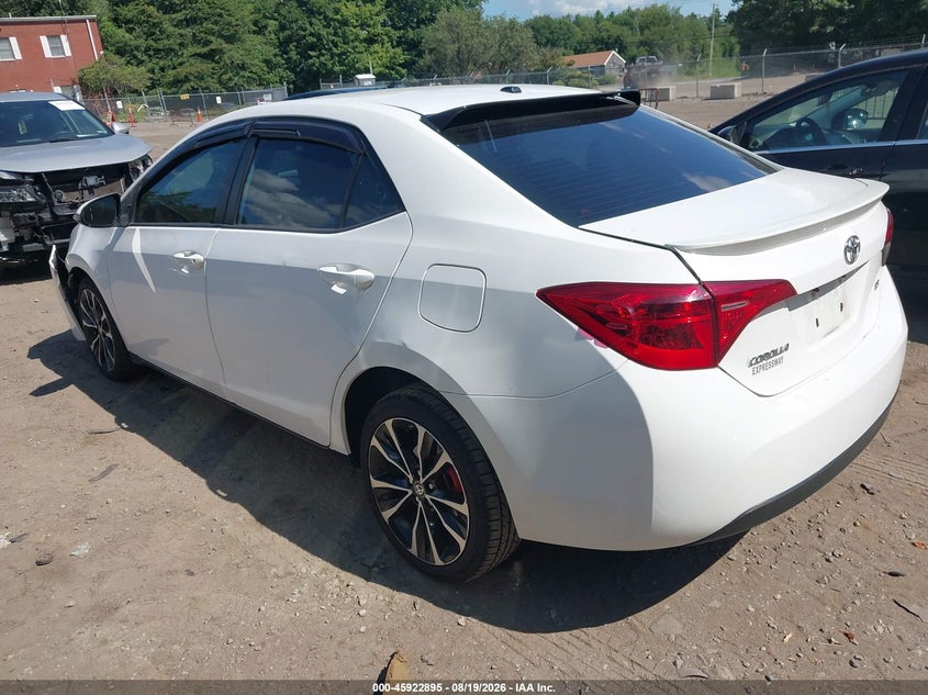 2018 TOYOTA COROLLA auction photo 3