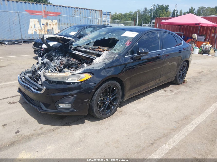 2020 Ford Fusion, Engine Burn, IAAI, VIN 3FA6P0HDXLR161009 — photo 2
