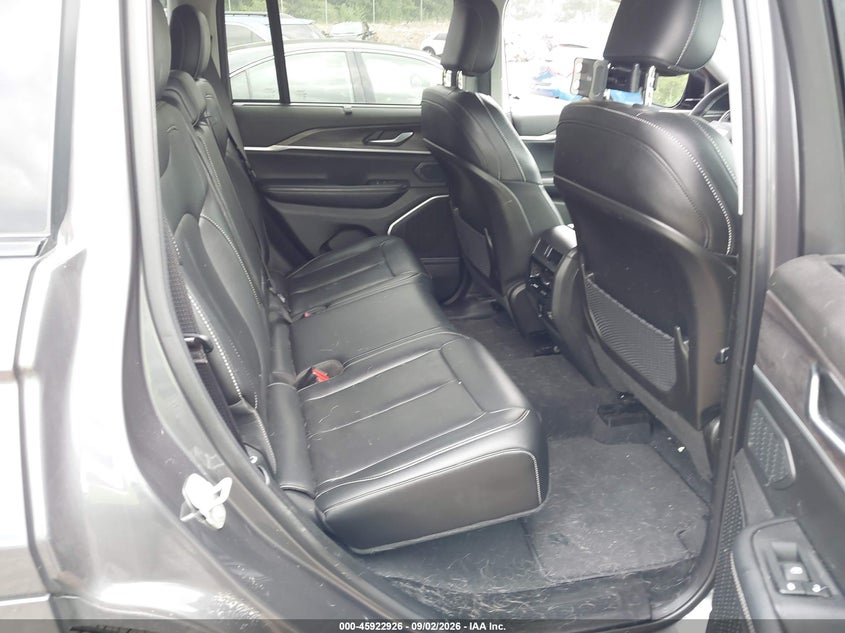 JEEP GRAND CHEROKEE 4XE - zdjęcie 8