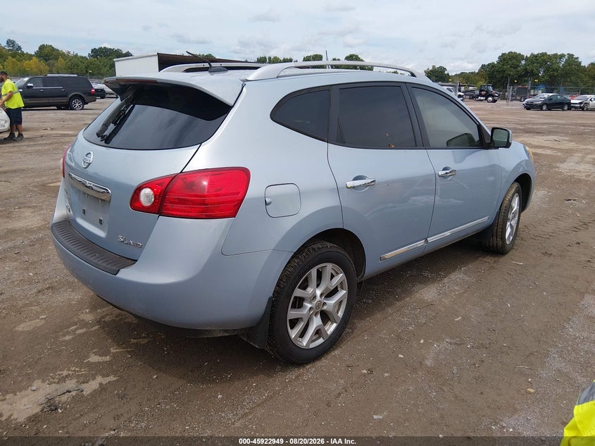 2012 NISSAN ROGUE auction photo 4