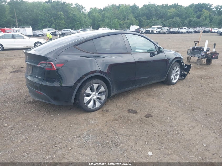 2024 TESLA MODEL Y auction photo 4