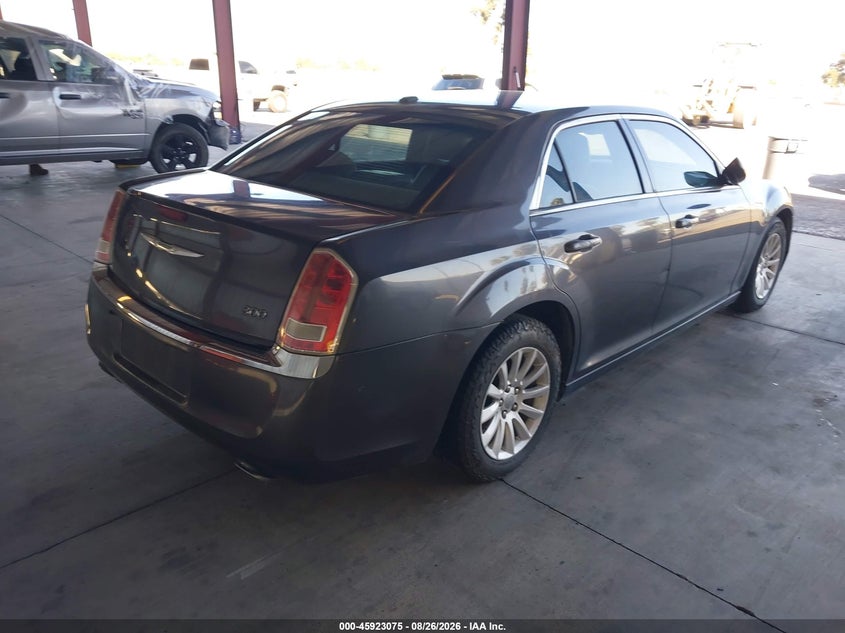 2014 CHRYSLER 300 auction photo 4