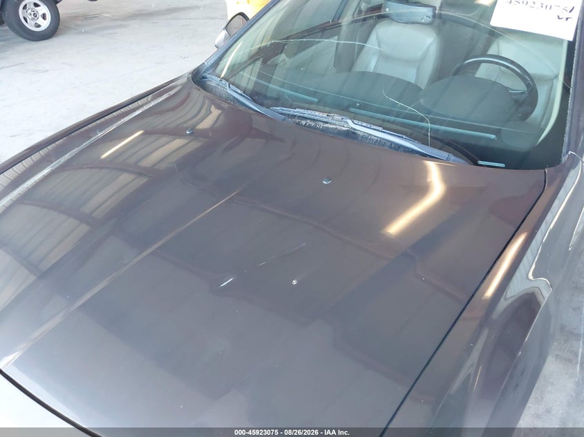 2014 CHRYSLER 300 auction photo 6