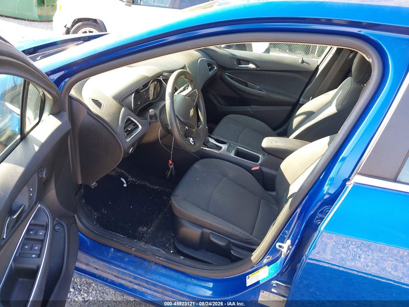 2018 CHEVROLET CRUZE auction photo 5