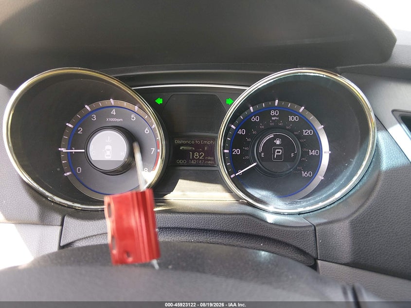 2011 HYUNDAI SONATA auction photo 7