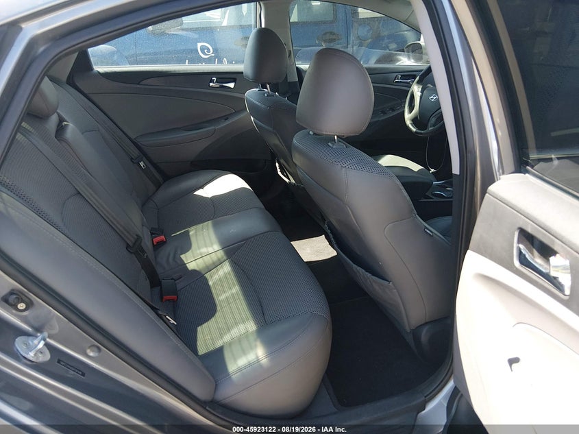 2011 HYUNDAI SONATA auction photo 8