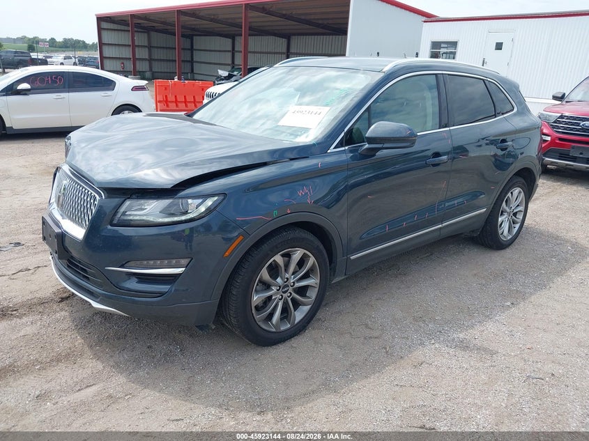 2019 Lincoln MKC, Удар спереди, IAAI, VIN 5LMCJ2D96KUL09569 — фото 2
