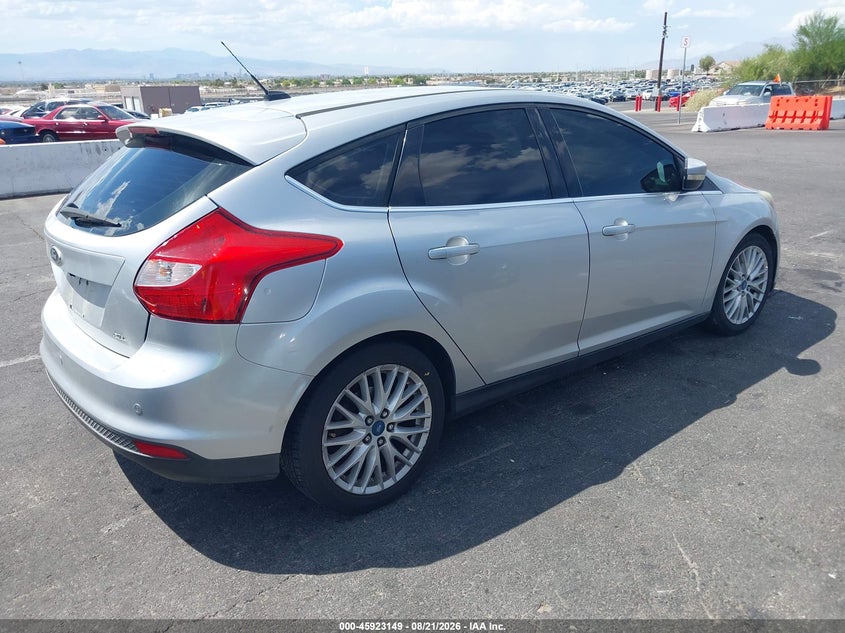 FORD FOCUS 2012 VIN 1FAHP3M26CL210865