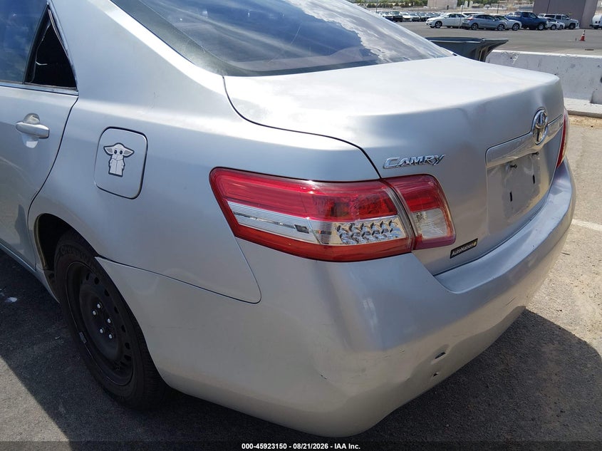 2011 TOYOTA CAMRY auction photo 6