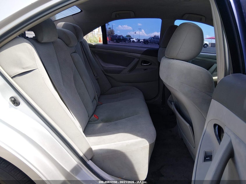 2011 TOYOTA CAMRY auction photo 8