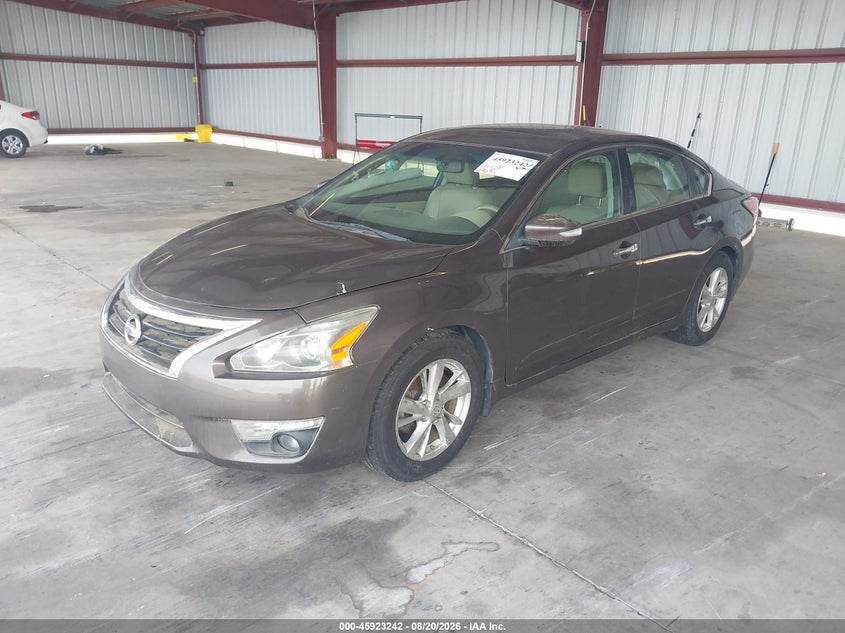 Photo 2 - NISSAN ALTIMA