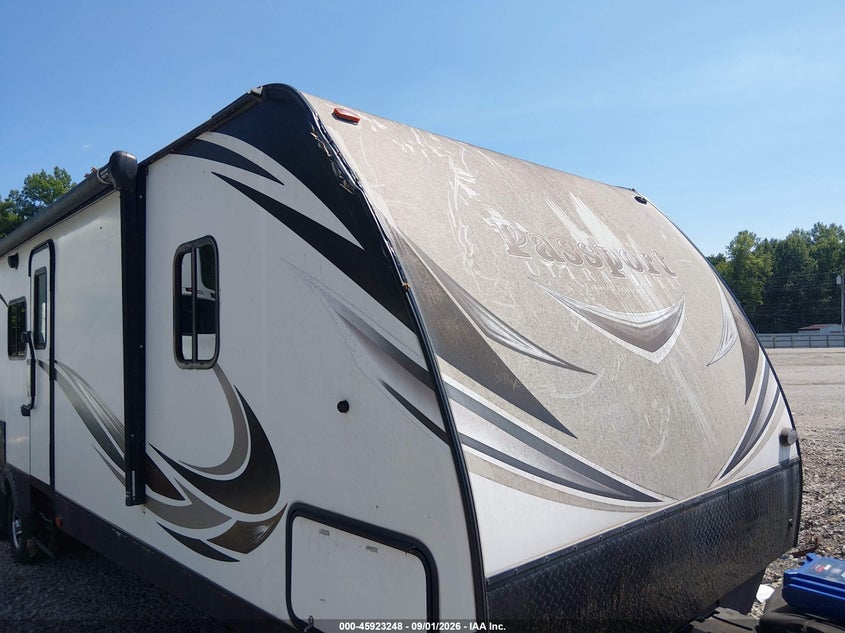 2017 KEYSTONE RV PASSPORT GRAND TOURING 3350BH TRAVEL TRAILER auction photo 6