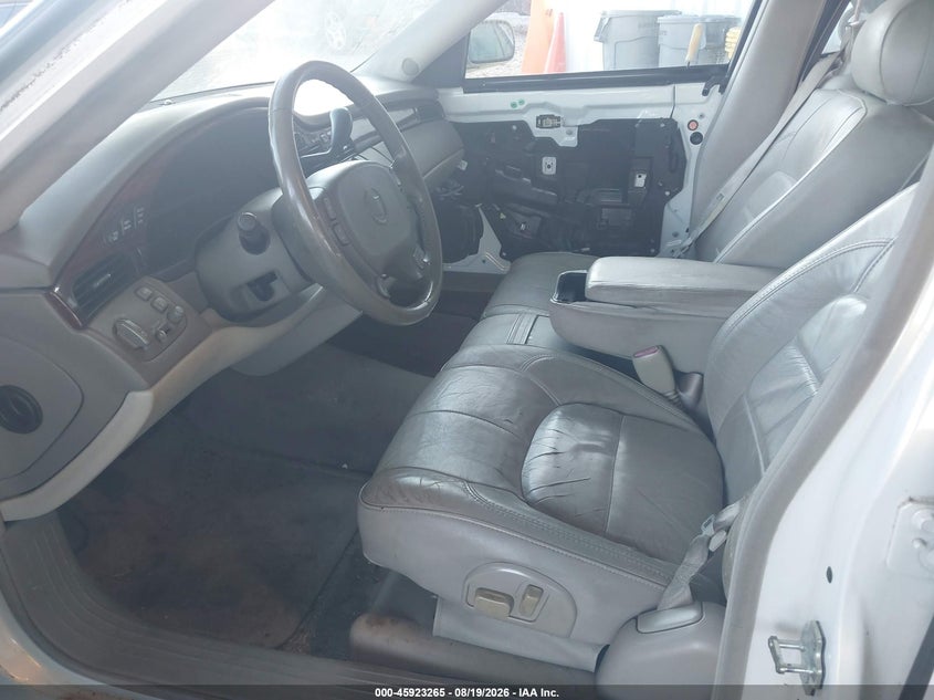 2005 CADILLAC DEVILLE auction photo 5