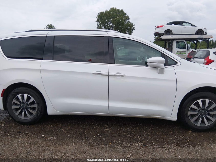 CHRYSLER PACIFICA - zdjęcie 13