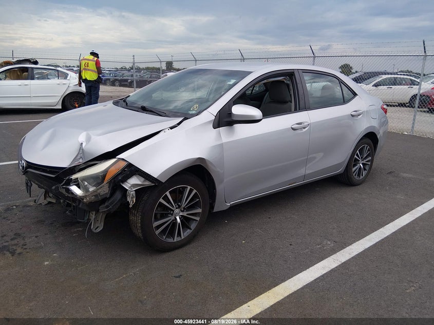 2016 Toyota Corolla, Удар спереди, IAAI, VIN 5YFBURHE9GP559032 — фото 2