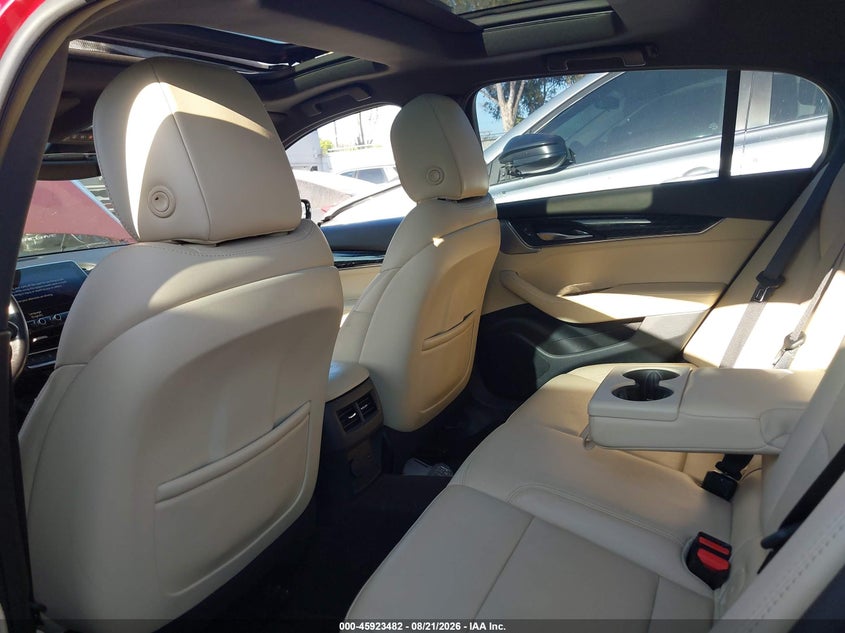 CADILLAC CT5 - zdjęcie 18