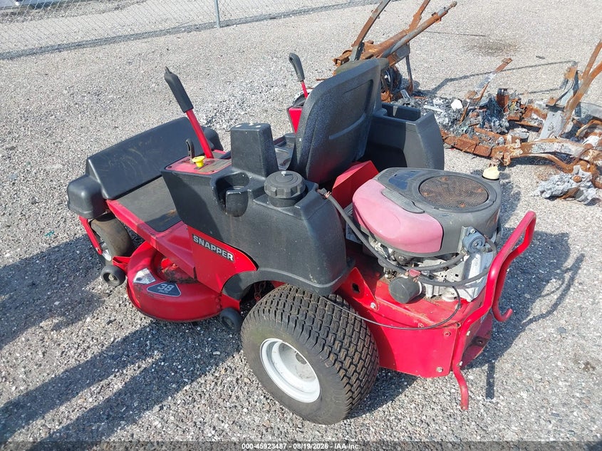 2000 SNAPPER PRO OTHER auction photo 3