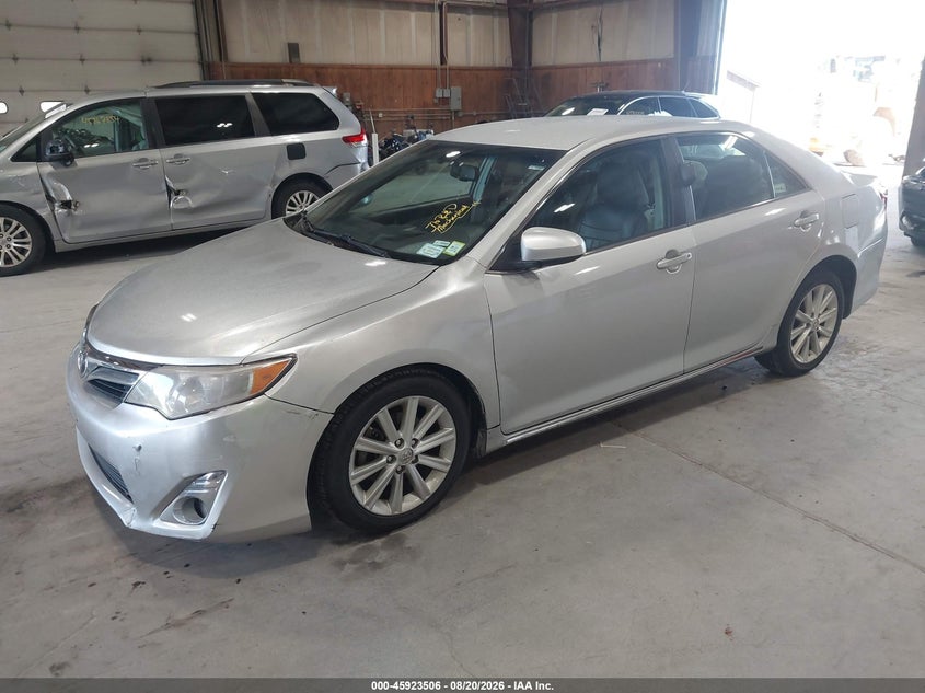 2014 TOYOTA CAMRY HYBRID auction photo 2
