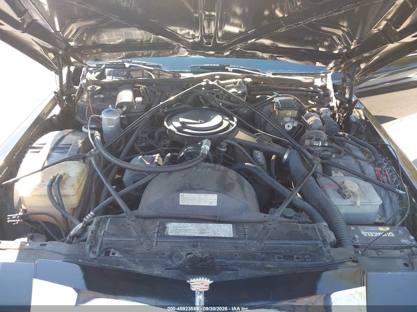 CADILLAC DEVILLE 1984 VIN 1G6AM478XE9061762