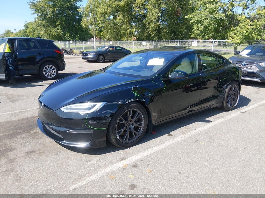 2022 Tesla Model S, Left Side, IAAI, VIN 5YJSA1E61NF460267 — photo 2