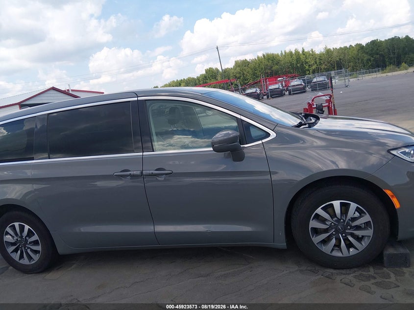 CHRYSLER PACIFICA HYBRID 2022 VIN 2C4RC1L78NR129680