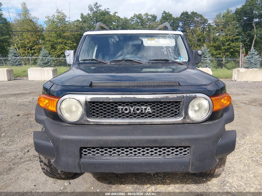 TOYOTA FJ CRUISER 2007 VIN JTEBU11F470024877