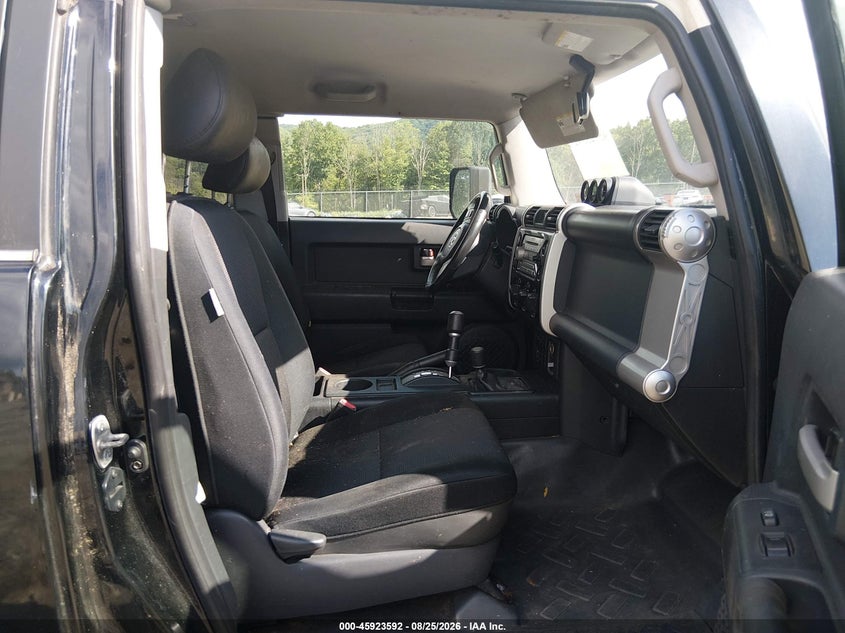 TOYOTA FJ CRUISER 2007 VIN JTEBU11F470024877