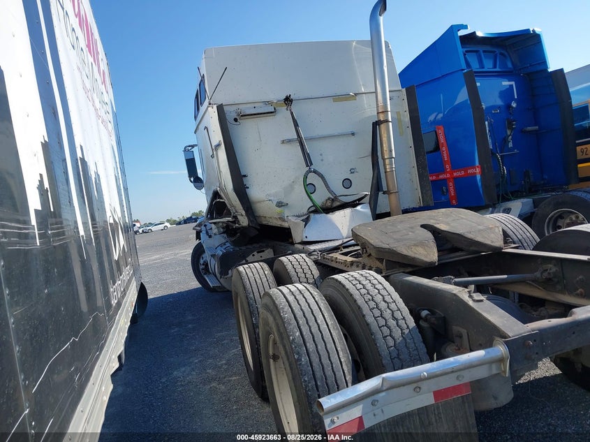 2005 INTERNATIONAL 9400 auction photo 3