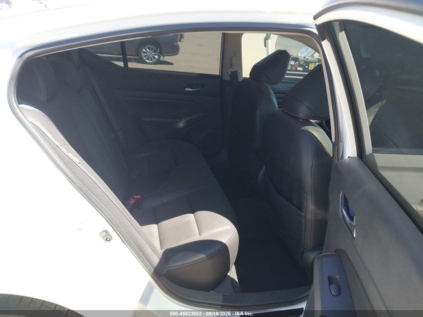 Фото 8 - NISSAN ALTIMA