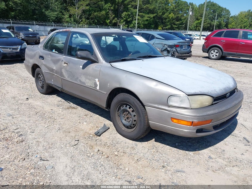 1992 TOYOTA CAMRY auction photo 1