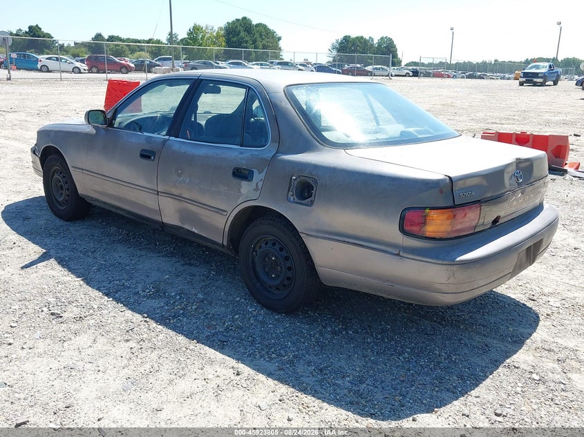 1992 TOYOTA CAMRY auction photo 3
