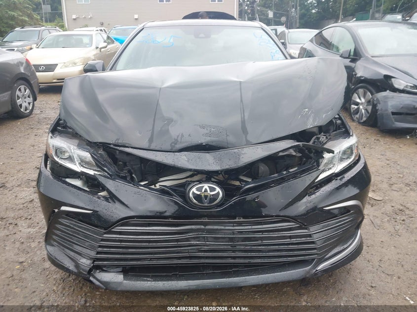 TOYOTA CAMRY - zdjęcie 12