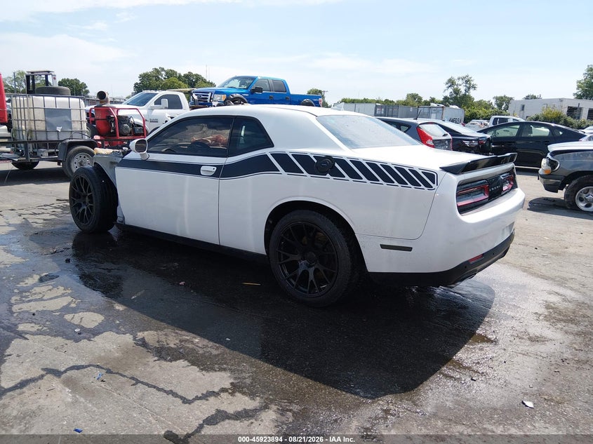 Vin: 2c3cdzfj7jh310749, lot: 46422982, dodge challenger r/t scat pack 20183