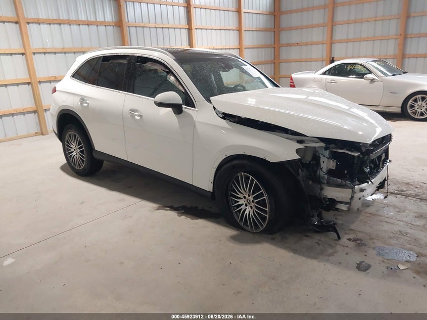 MERCEDES-BENZ GLC 300