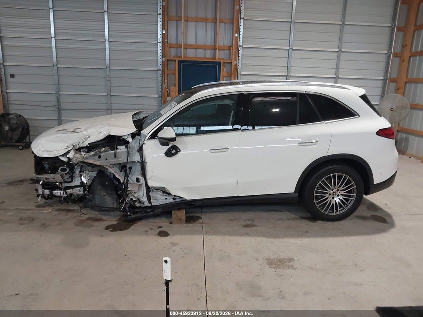 MERCEDES-BENZ GLC 300 - zdjęcie 14