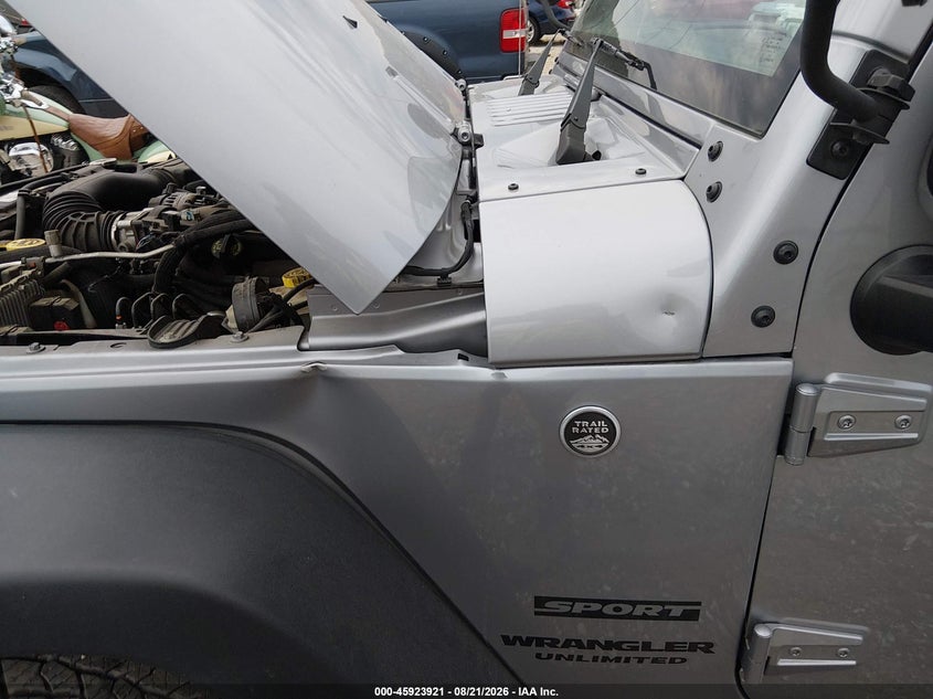 2016 JEEP WRANGLER UNLIMITED auction photo 6