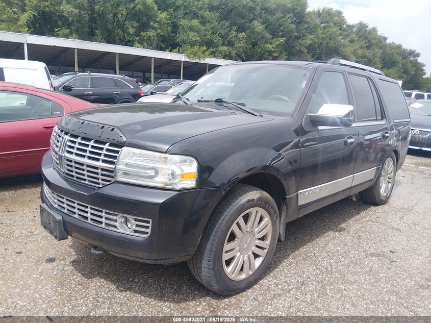 2013 LINCOLN NAVIGATOR auction photo 2